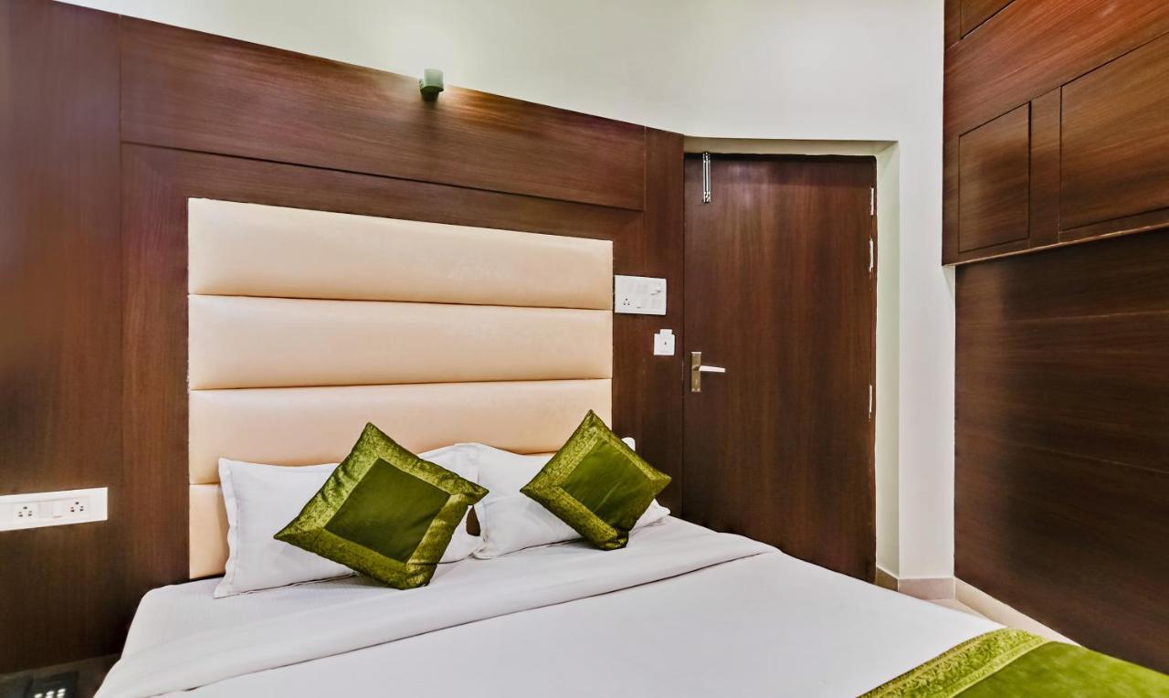 Hotel Treebo Resto- Near Lucknow Railway Station Exterior foto